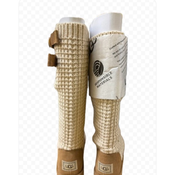 UGG CLASSIC SOLENE TALL WOMAN’S SIZE 10 NIB CRÈME - Picture 3 of 5